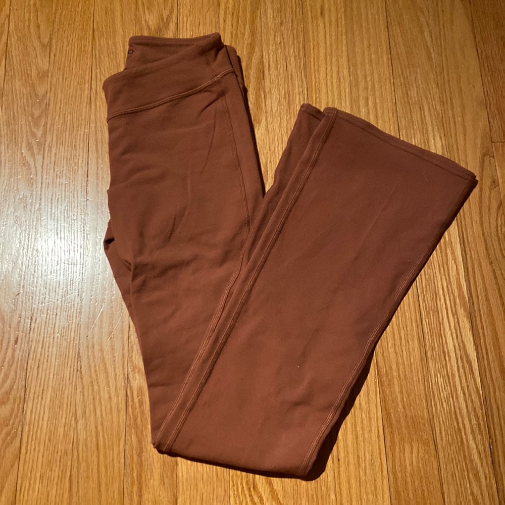 ALO Flare Leggings